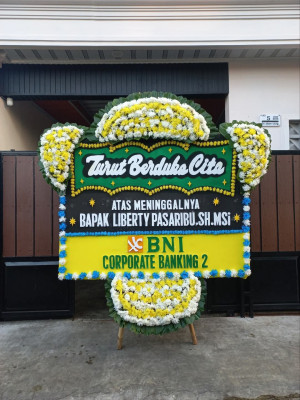 Papan Bunga Duka di Jair